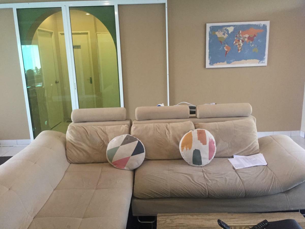 Chung cư 77 m² 3 phòng ngủ, 2 phòng tắm riêng ở Kianggeh Bandar Seri Begawan Ngoại thất bức ảnh